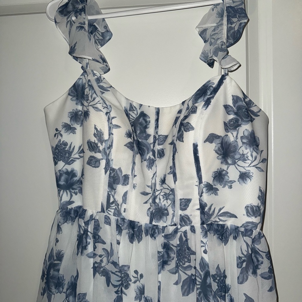 Revelry White and Blue Floral Dress - Picture 7 of 8